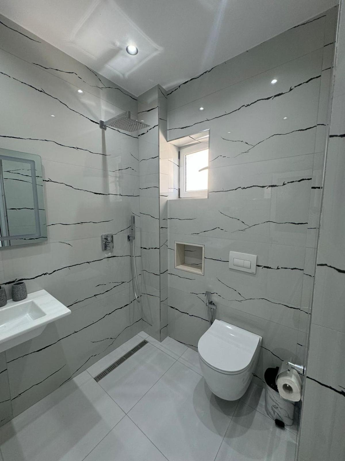 Vila Flabela Vlorë Habitación foto